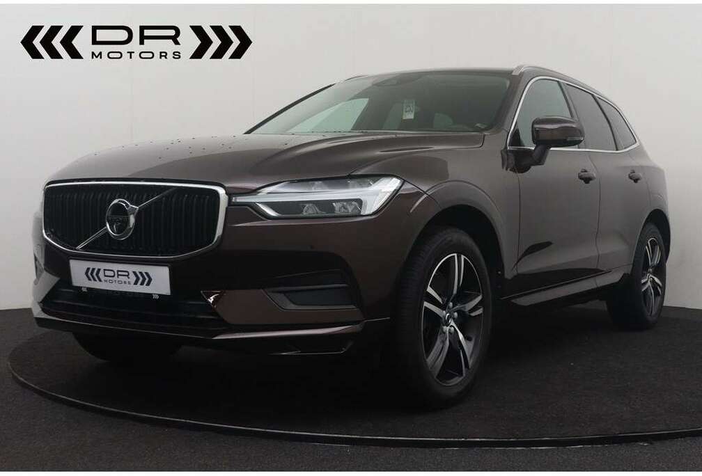 Volvo D3 MOMENTUM - LED - NAVI - LEDER - 360 CAMERA