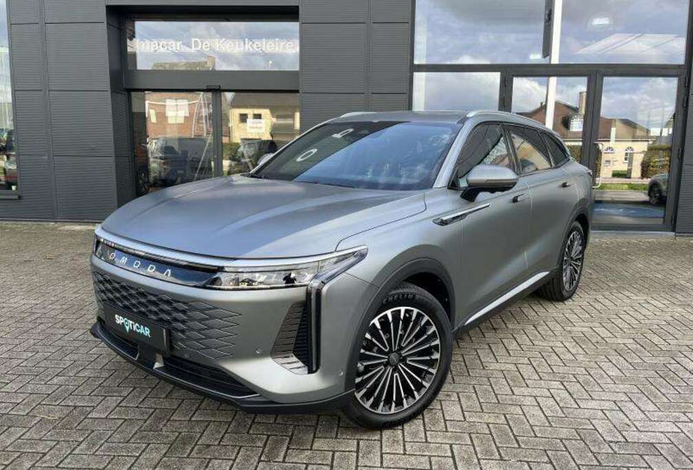 PREMIUM PHEV - Full Option