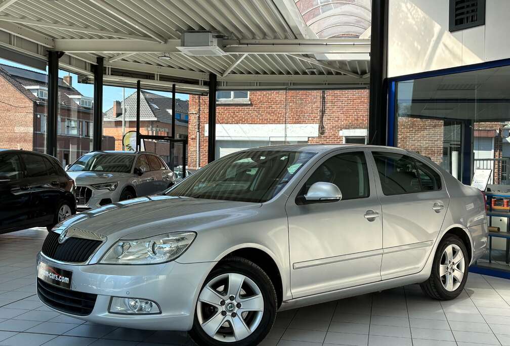 Skoda Octavia 1.6 TDi *GPS * PDC * JANTES *