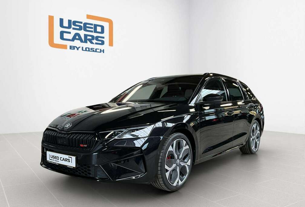 Skoda RS+DSG+P.Ass.+DCC+LM19+LED+Pano