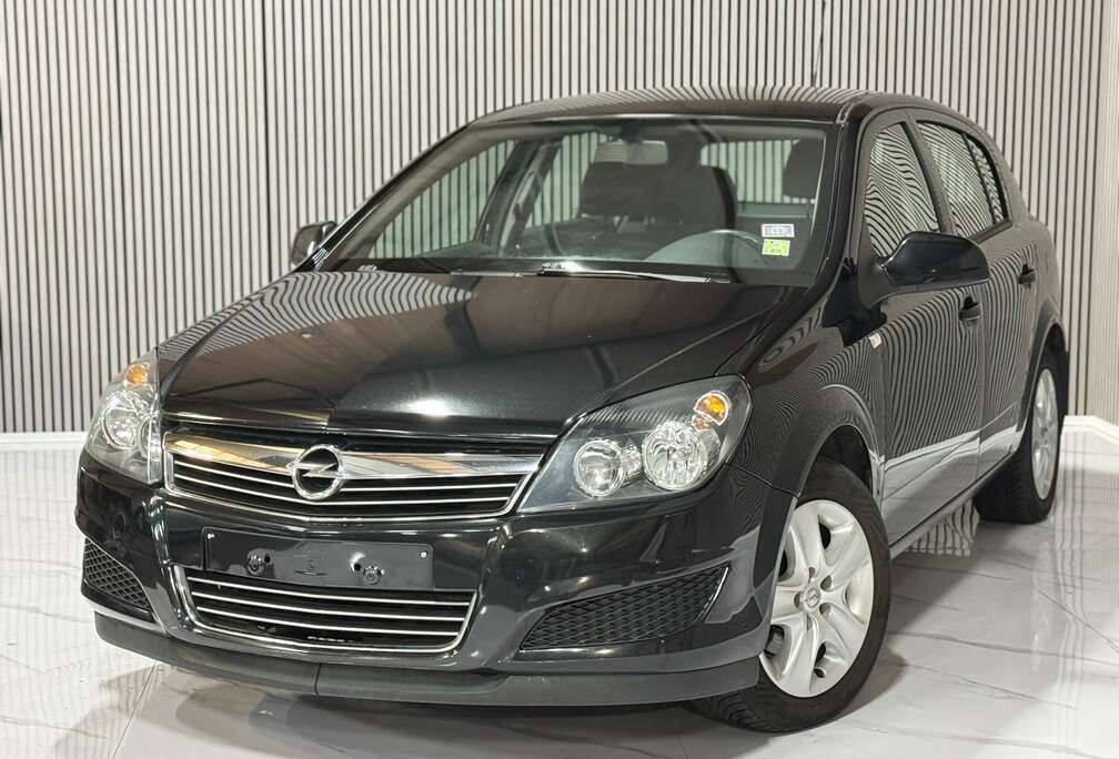 Opel Astra 1.6i Cosmo