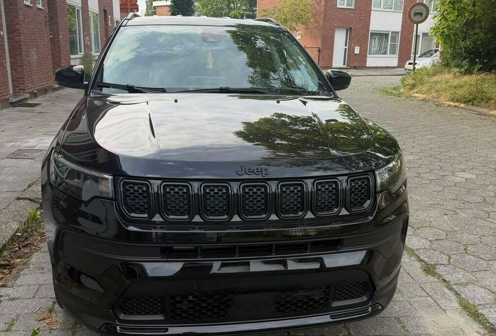 Jeep 1.5 Turbo E-Hybrid My23 Night Eagle21