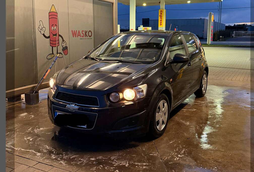 Chevrolet Aveo hatchback 1.2i Centennial