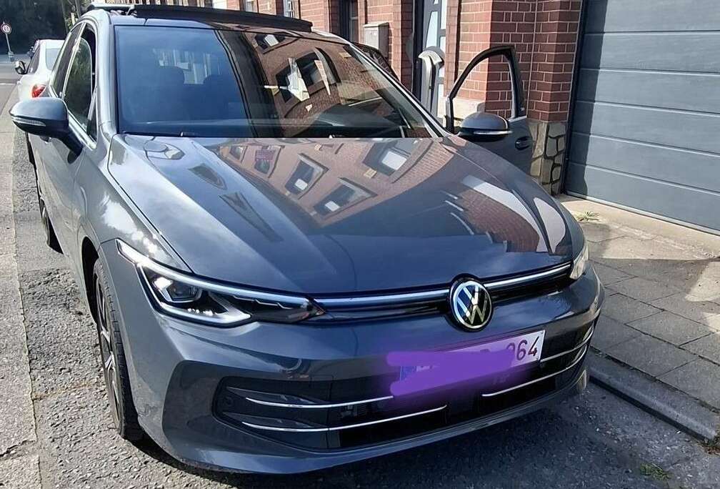 Volkswagen 1.5 eTSI Style 50 Years Edition DSG