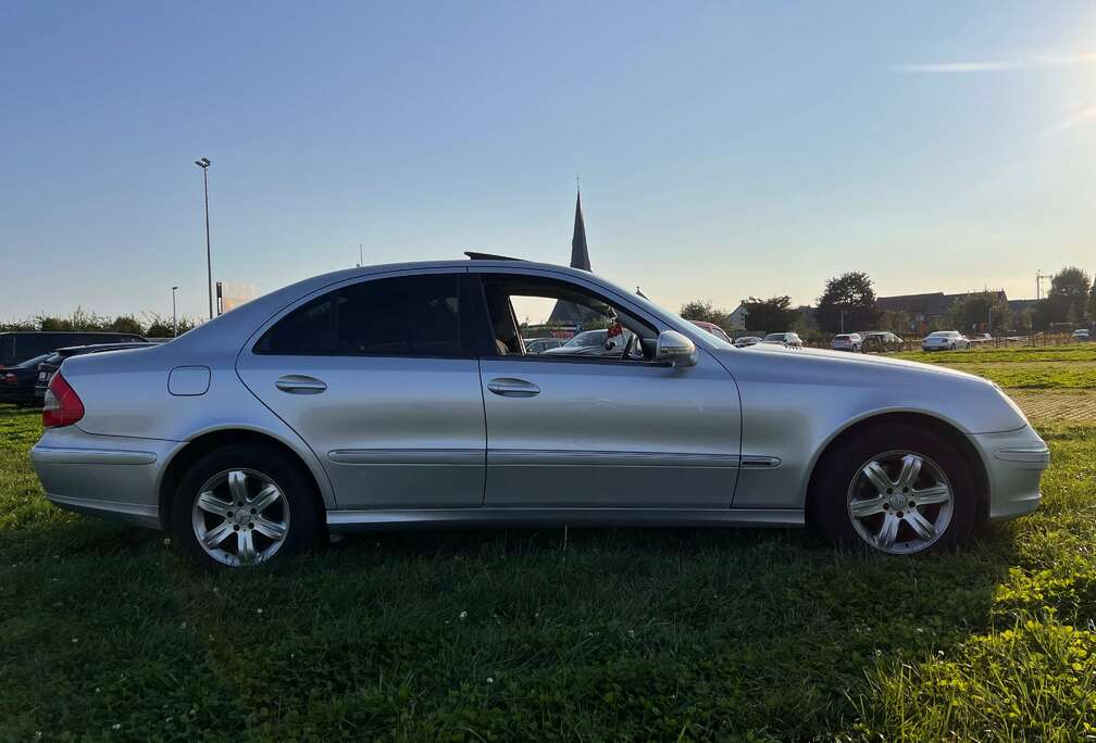 Mercedes-Benz E 280 Avantgarde