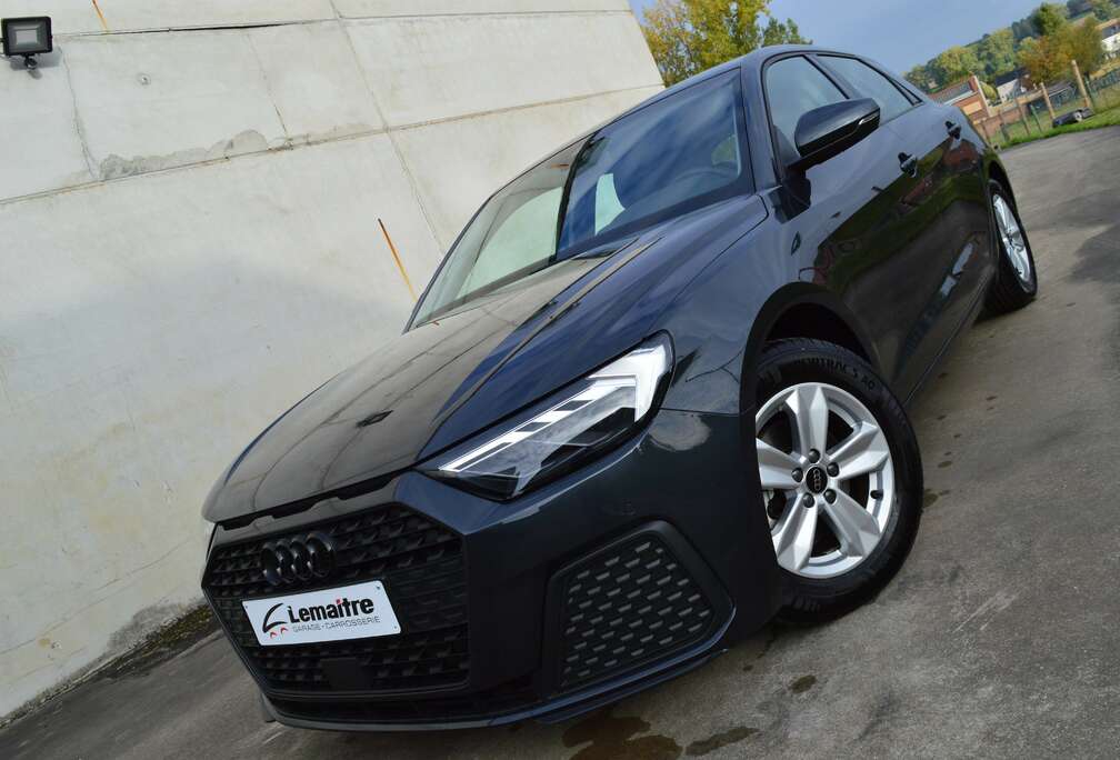 Audi Sportback Advanced 30 TFSI 110Pk / Carplay / Led