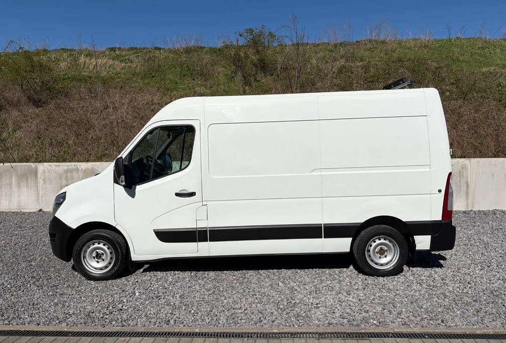 Nissan 2.3 dCi L3H1 Acenta (E5)