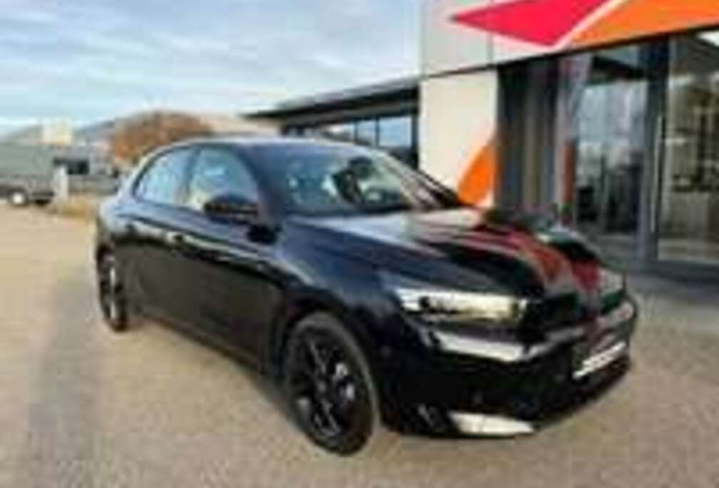 Opel 1.2 Turbo GS automaat + All Season banden