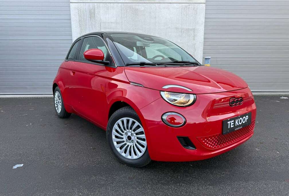 Fiat / RED / TOPSTAAT