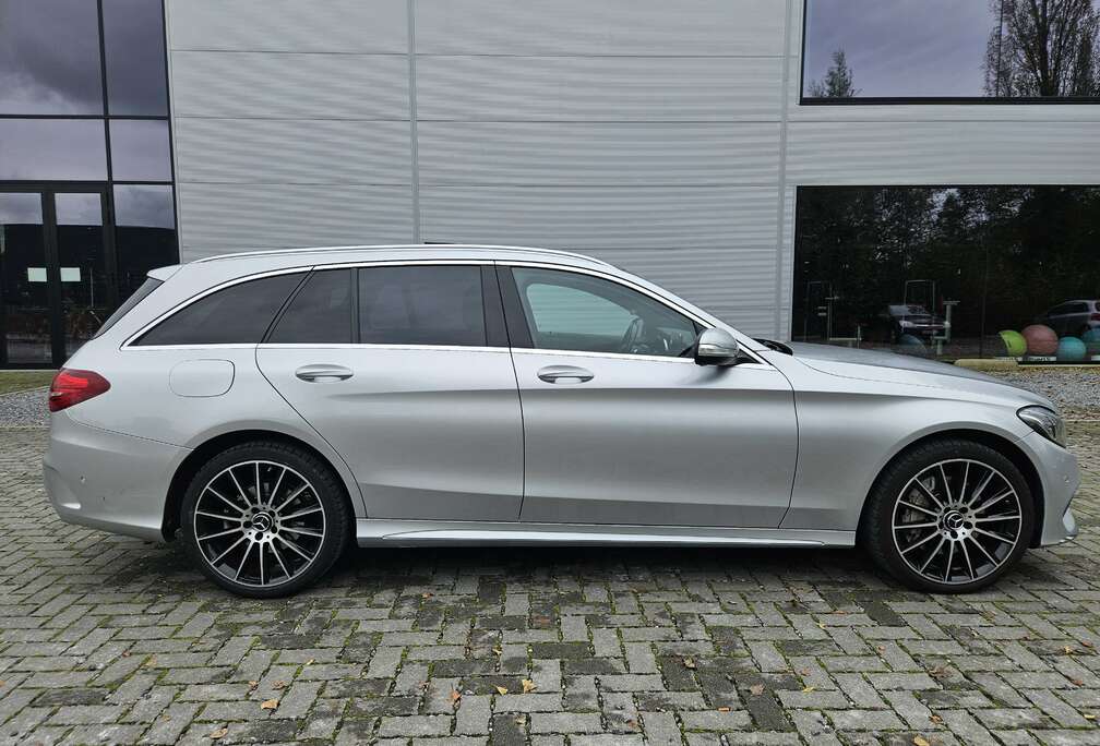 Mercedes-Benz d (BlueTEC) 4Matic T 7G-TRONIC AMG Line / 19\