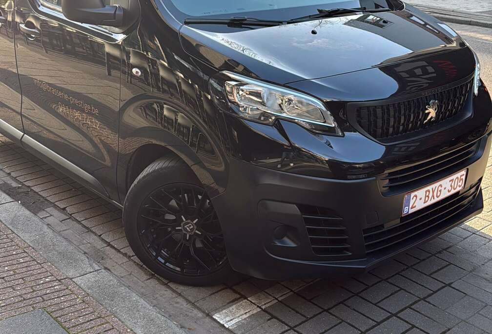 Peugeot 1.5 BlueHDi L2 Std Premium CU+ S&S(EU6.3