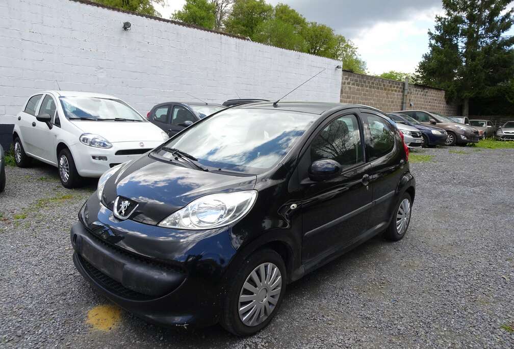 Peugeot 107 1.0i 12v Trendy