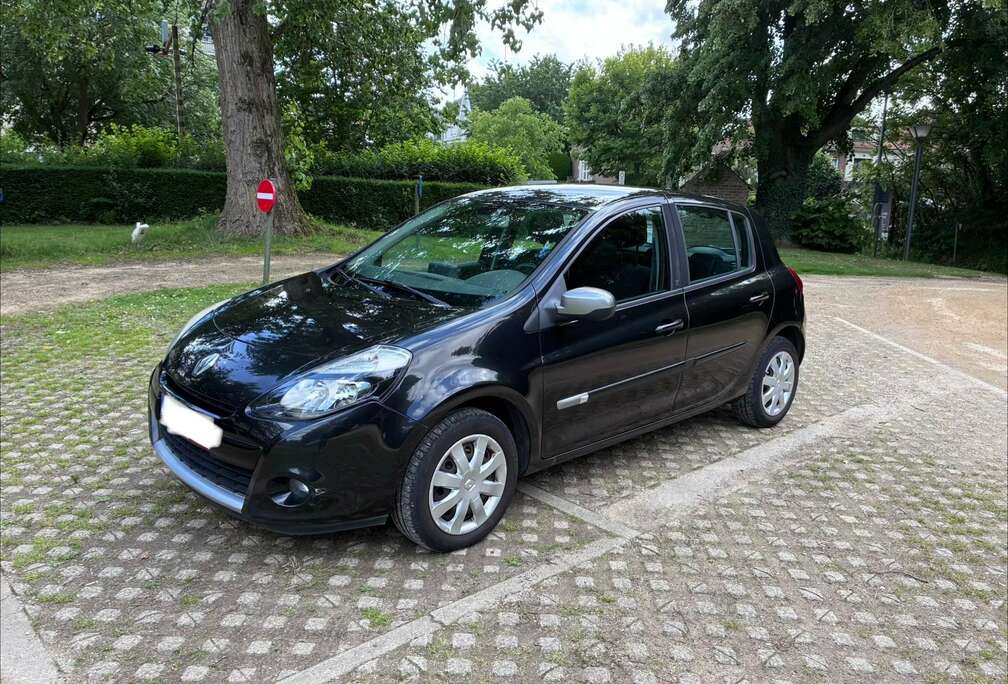 Renault Clio 1.2i 20th