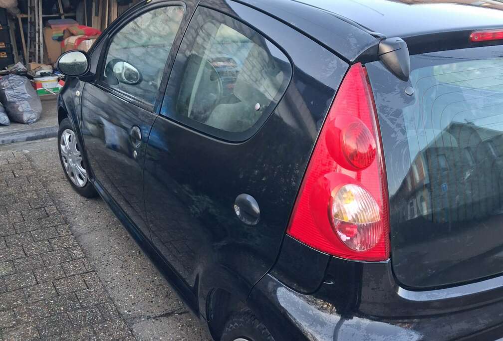 Peugeot 107 1.0i 12v Urban