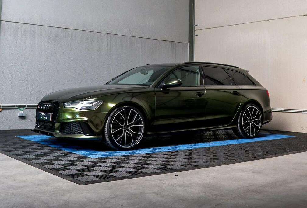 Audi 1/1 AUDI RS6 Performance Olea Green  LICHTE VRACHT