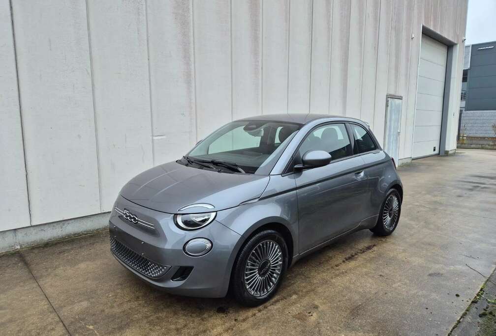 Fiat 500e Icon 42kWH grote batterij