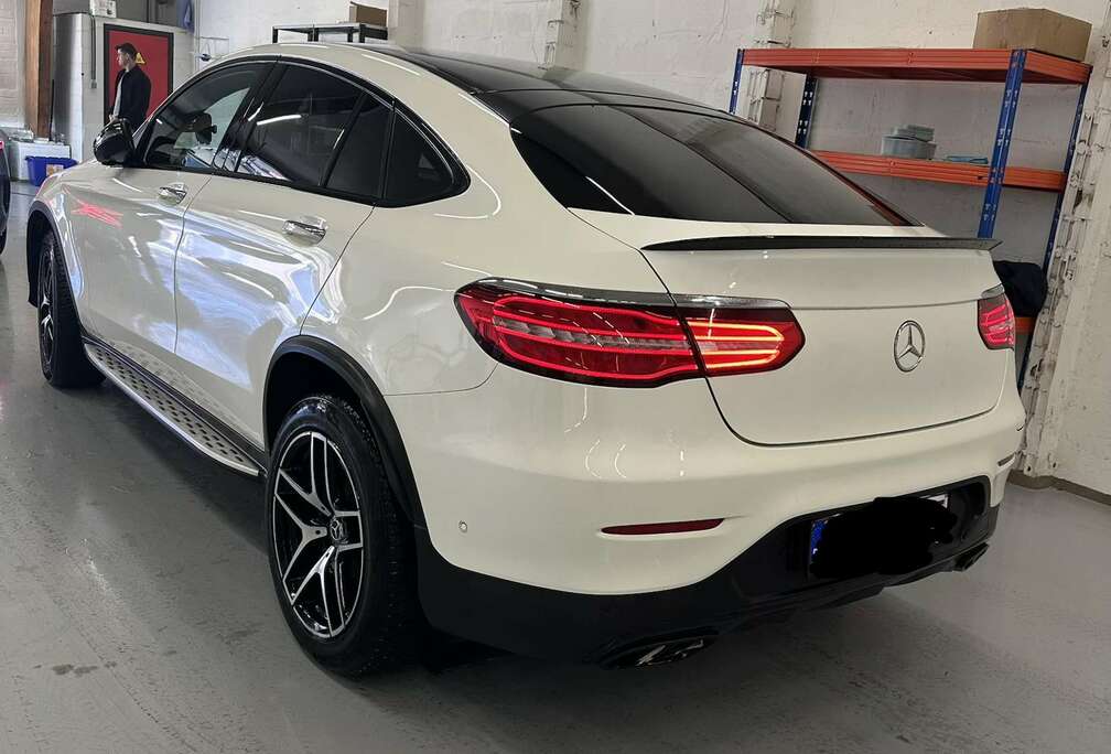 Mercedes-Benz e Coupe 4Matic 7G-TRONIC Exclusive