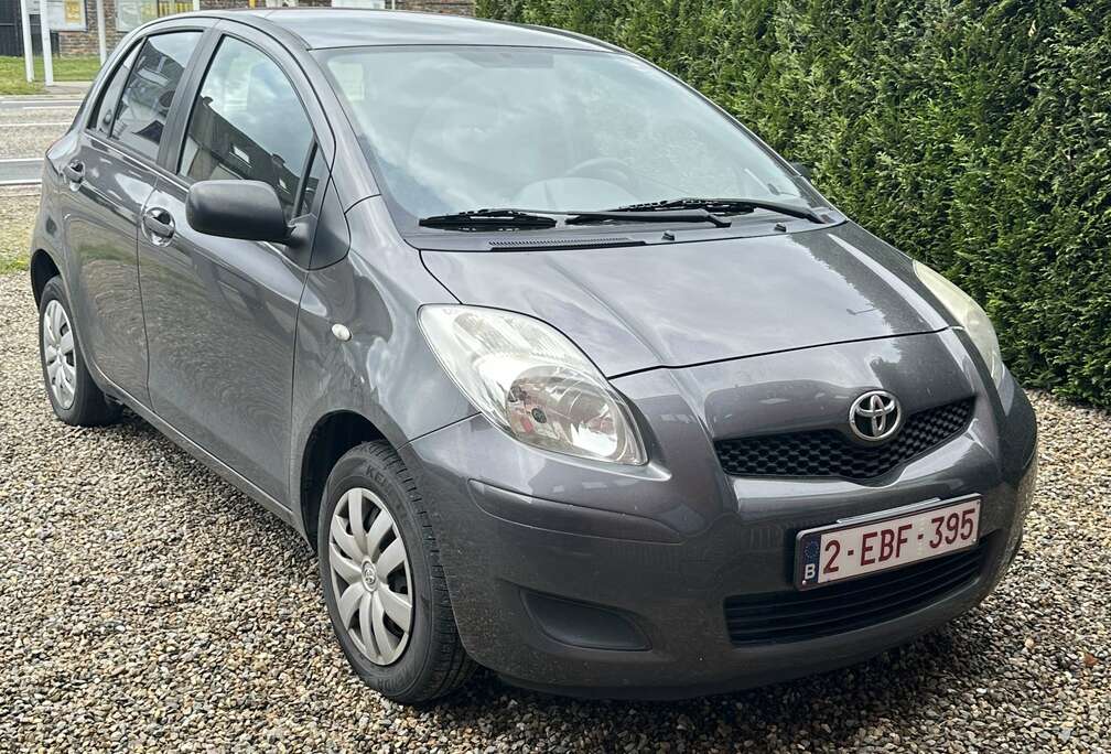 Toyota 1.0i VVT-i Comfort