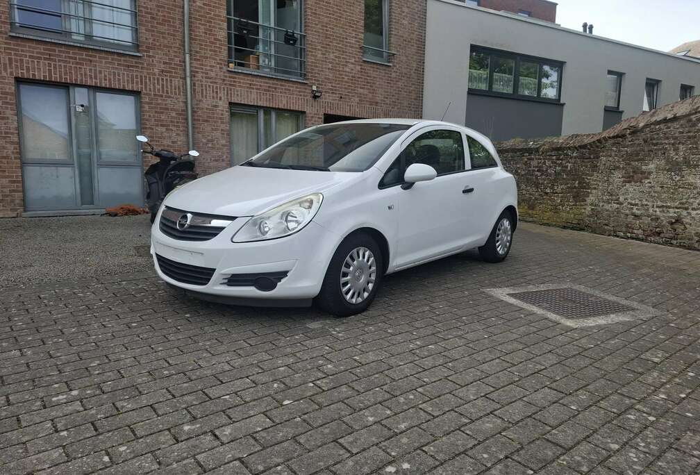 Opel DISPONIBLE IMMÉDIATEMENT