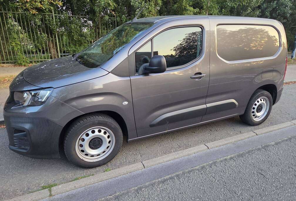 Peugeot 1.5 BlueHDi L1 STD Light Prem.S/S(EU6.2)