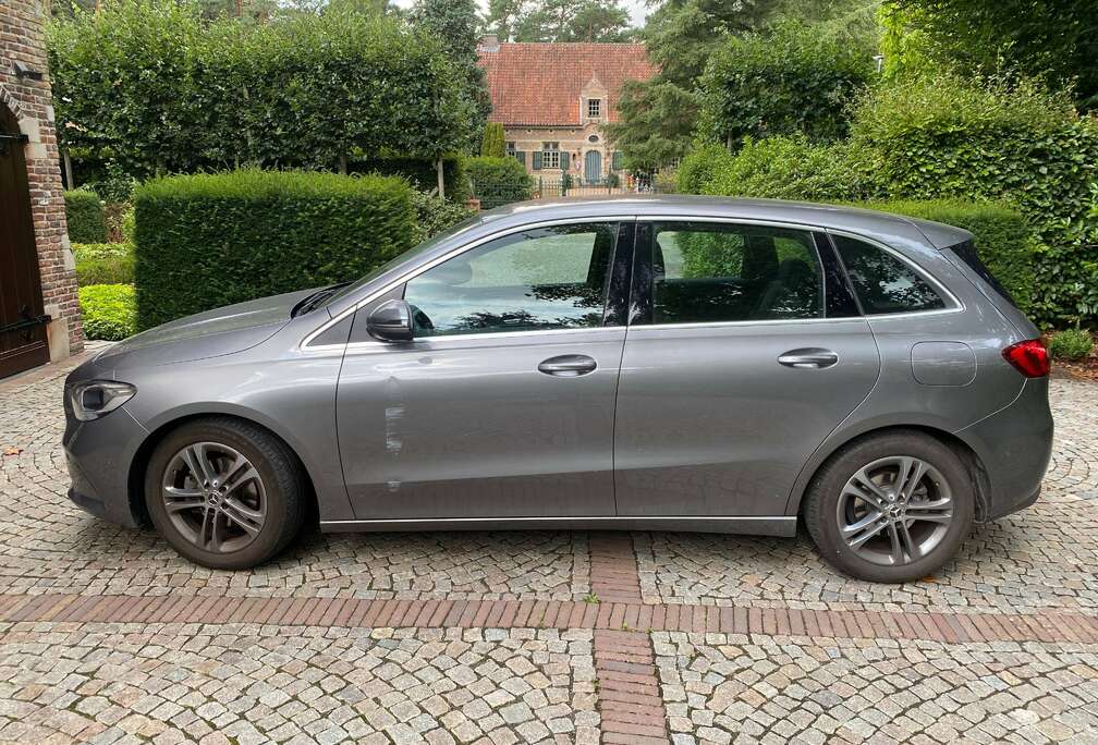Mercedes-Benz B 180 Business Solution