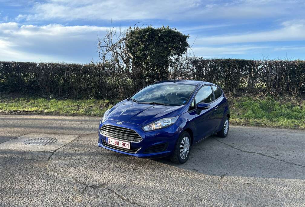 Ford 1.25 *AC*pret a immatriculer*