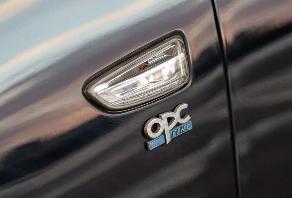 Opel OPC Line AGR zetel360
