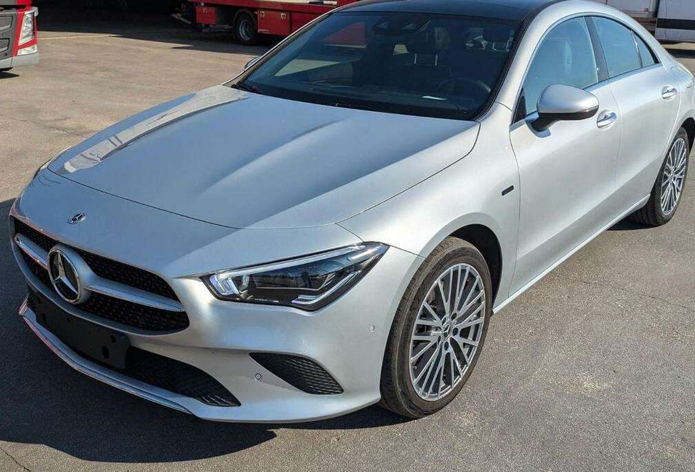 Mercedes-Benz CLA 250 e PHEV Business Line