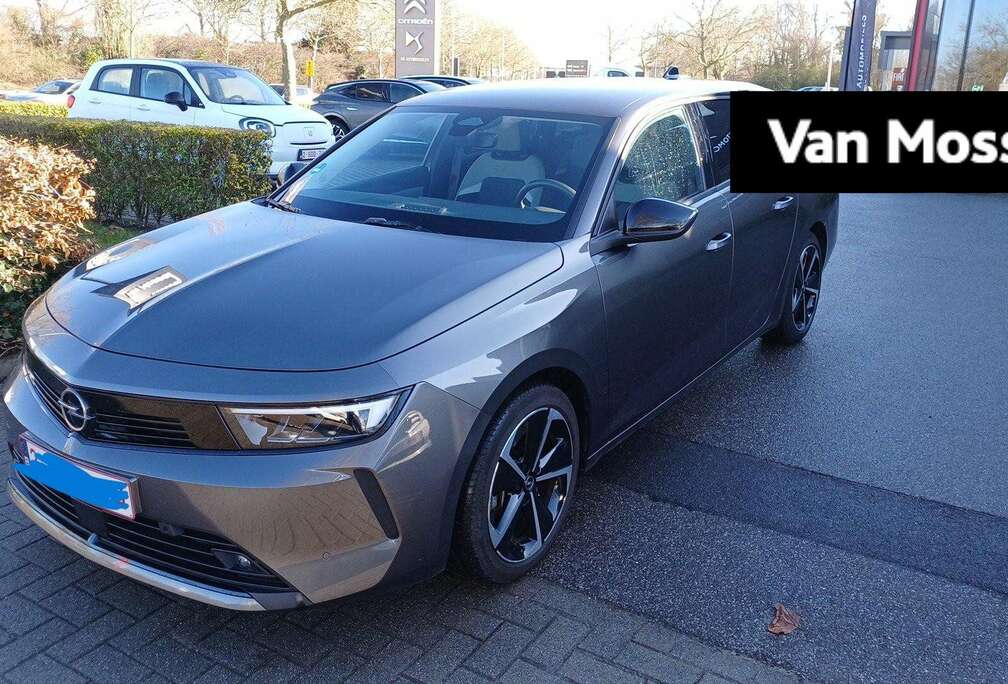 Opel Sports Tourer 1.6 Hybrid Business Edition