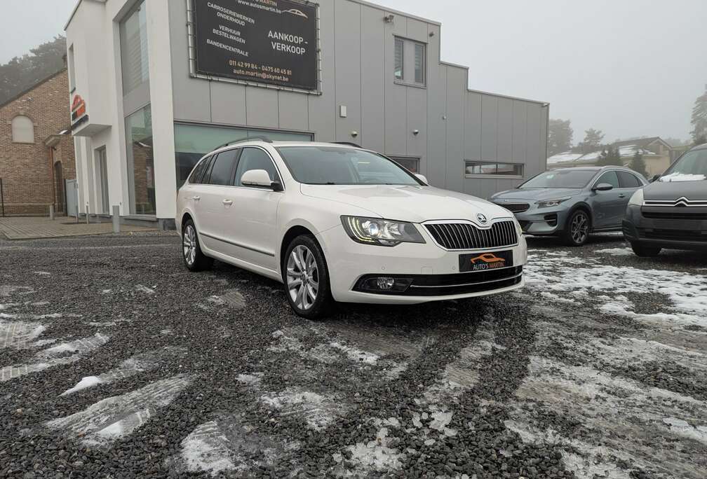 Skoda SW 1.8 TSI Elegance  PANO  NAVI  PARKSENS