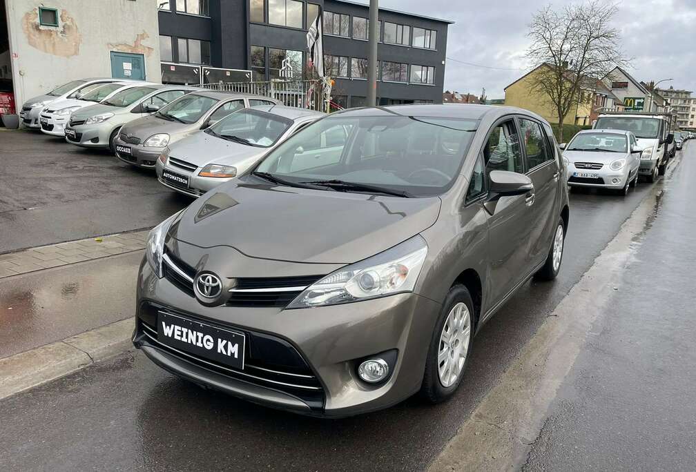 Toyota 1.6i  5pl.**12M GARANTIE**