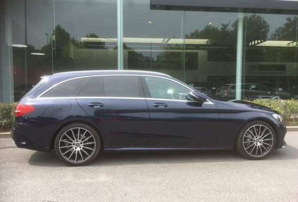Mercedes-Benz C 220 d T 9G-TRONIC AMG Line