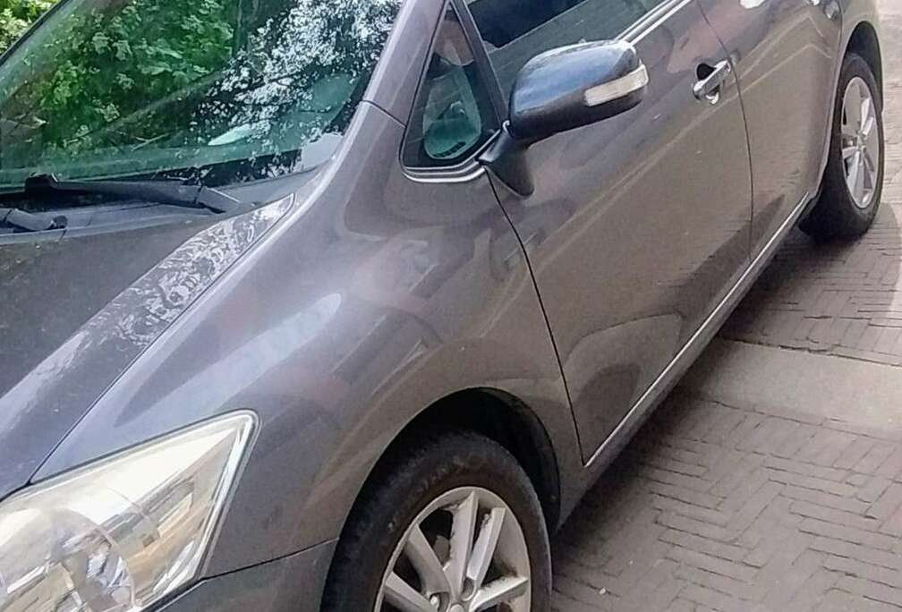 Toyota Toyota Auris 1.6 Benzine Automaat  2010  131.231