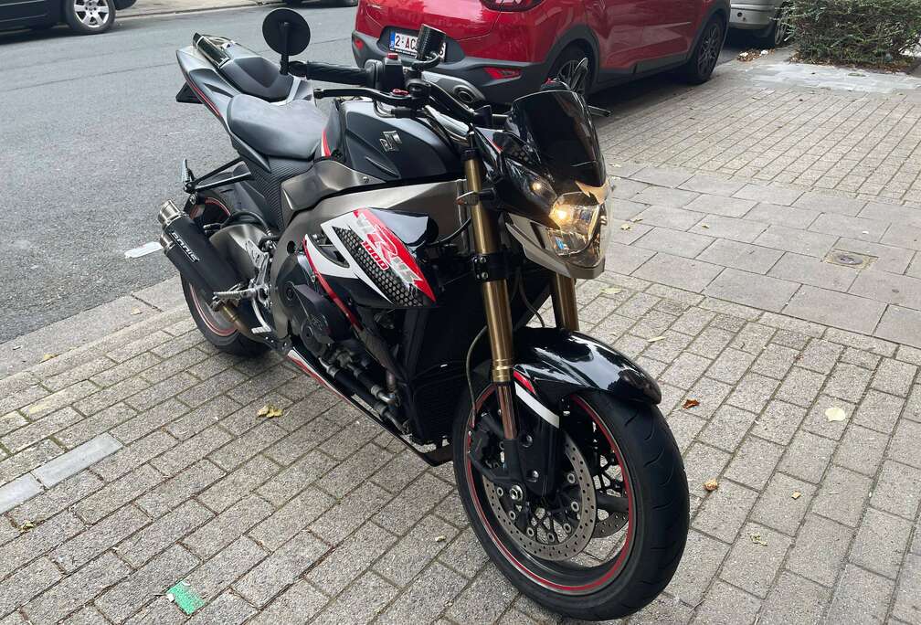 Suzuki VIRUS SUZUKI G5X-R1000UF