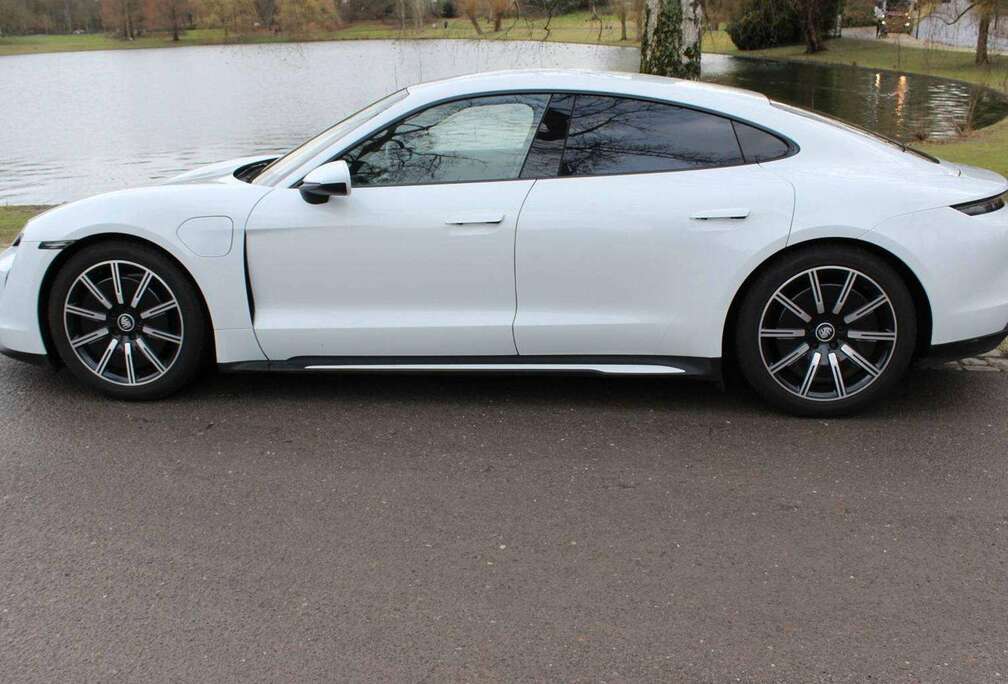 Porsche Taycan 93.4 kWh Taycan 4S Protected Glass-Vitres Protegee