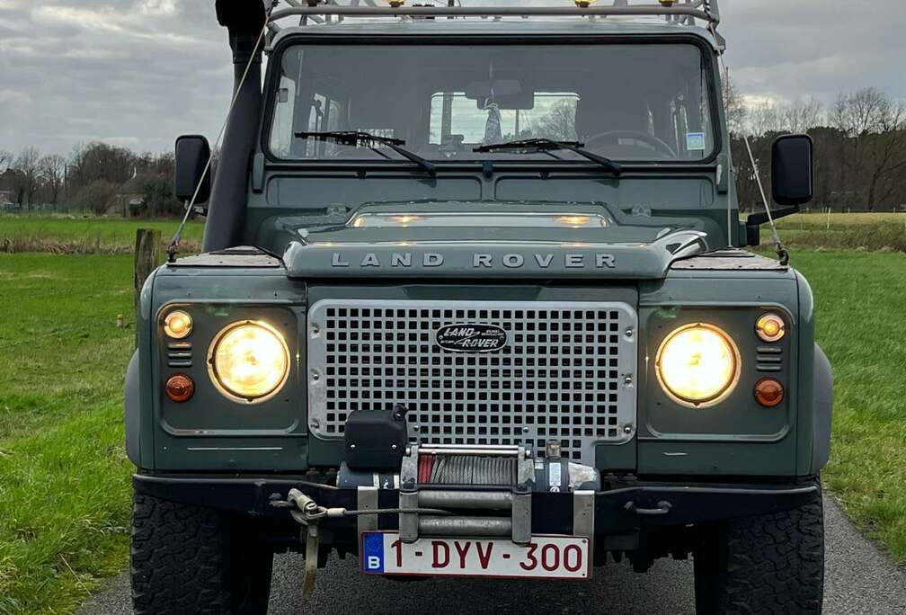 Land Rover 90 Station Wagon E