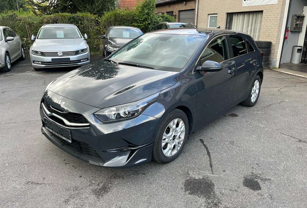 Kia Ceed 1.6 CRDi (48V Mild-Hybrid) Spirit