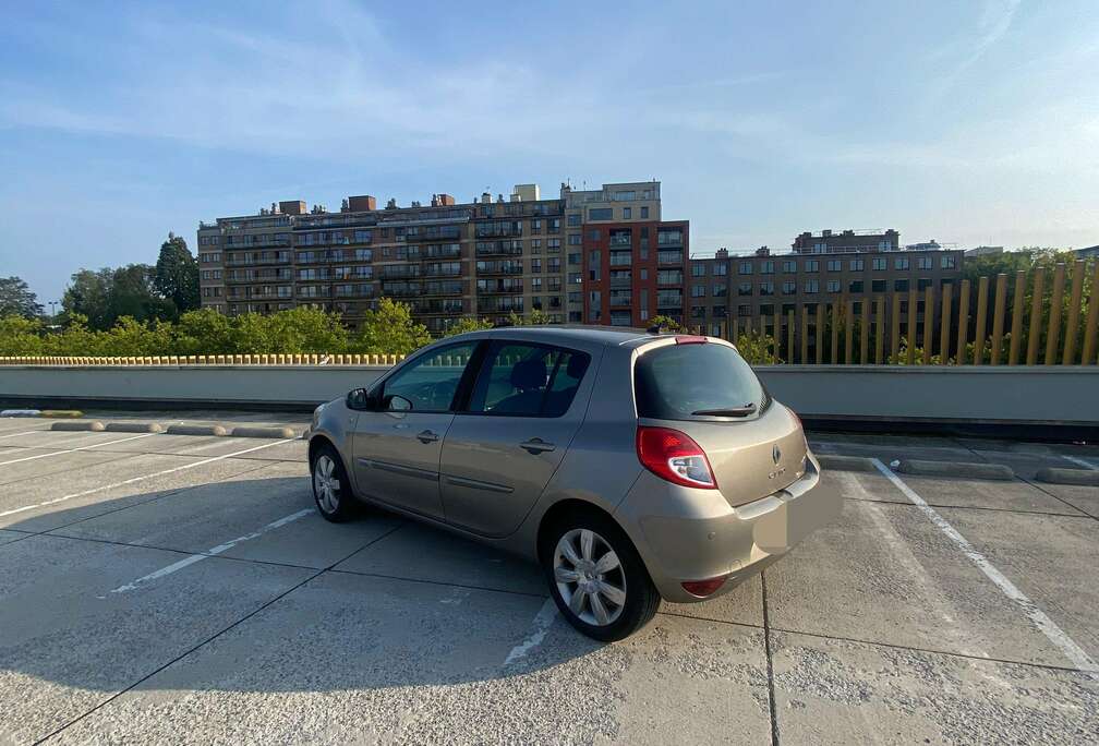 Renault Clio 1.5 dCi TomTom LIVE FAP