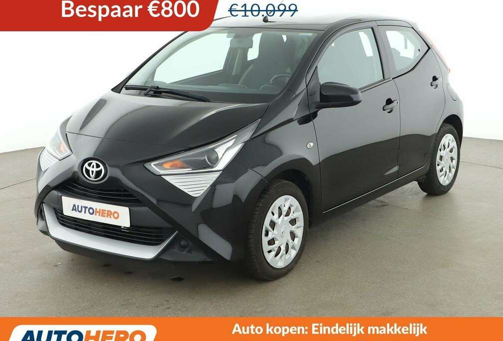 Toyota 1.0-VVT-i X-Play