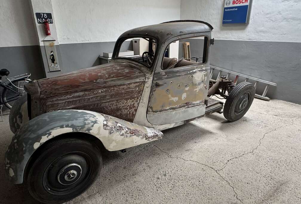 Oldtimer Mercedes 170D  Pick-up