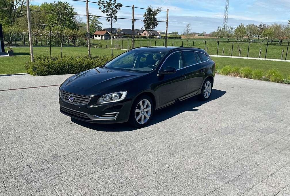 Volvo V60 2.0 D2 Luxury Edition