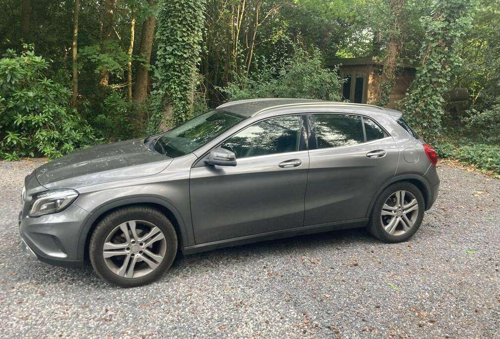 Mercedes-Benz GLA 180