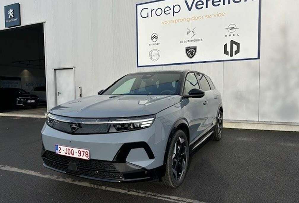 Opel ULTIMATE AWD 73KWH 325PK