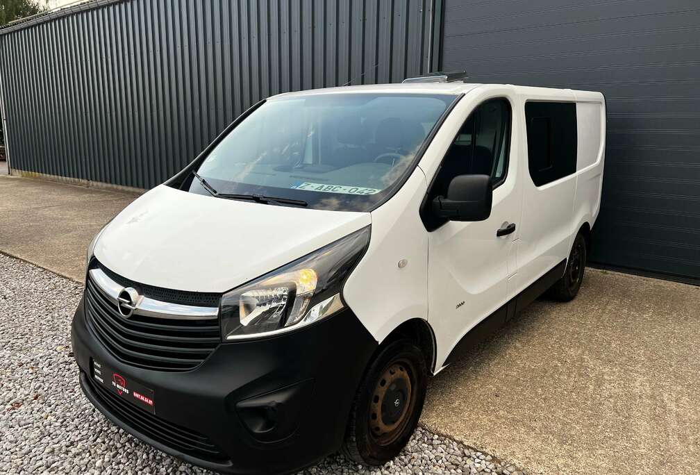 Opel 1.6 CDTi BITURBO/ Euro 6/ Van aménagé / Attache remorque / lanterneau / fen latérale /