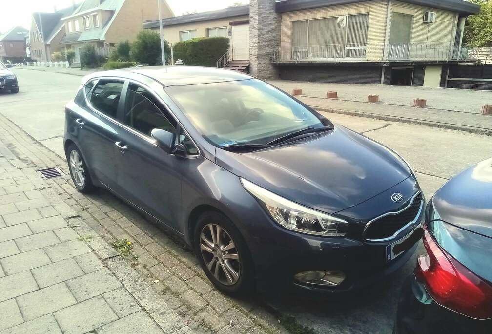 Kia Ceed 1.4 CVVT Fifa World Cup Edition