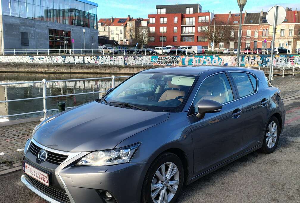 Lexus CT 200h 1.8i Privilege Line E-CVT