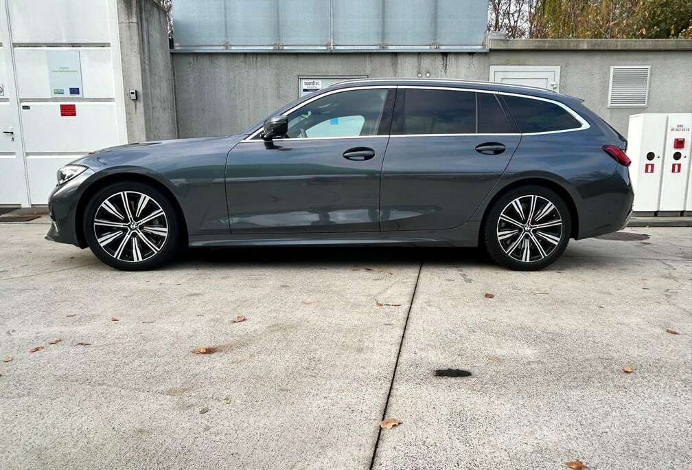 BMW 330i Touring Aut. Luxury Line