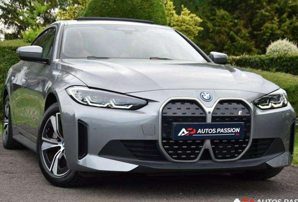 BMW Gran Coupe eDrive40  HUD  M-Stuur  Toit ouvrant  Harman Kardon  SOH 96%