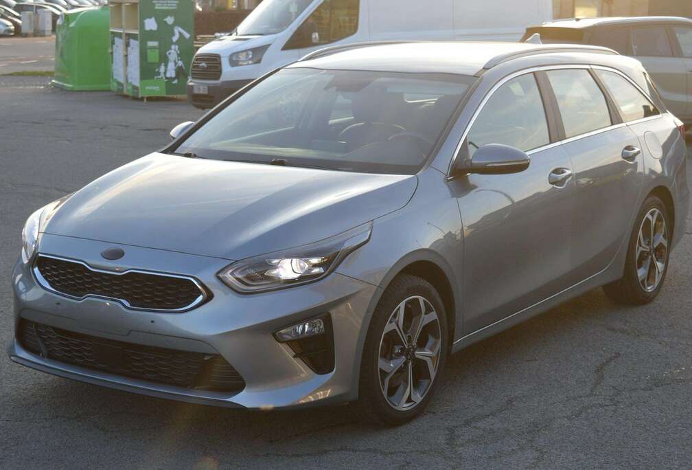 Kia Ceed SW 1.4 T-GDI OPF Platinum Edition