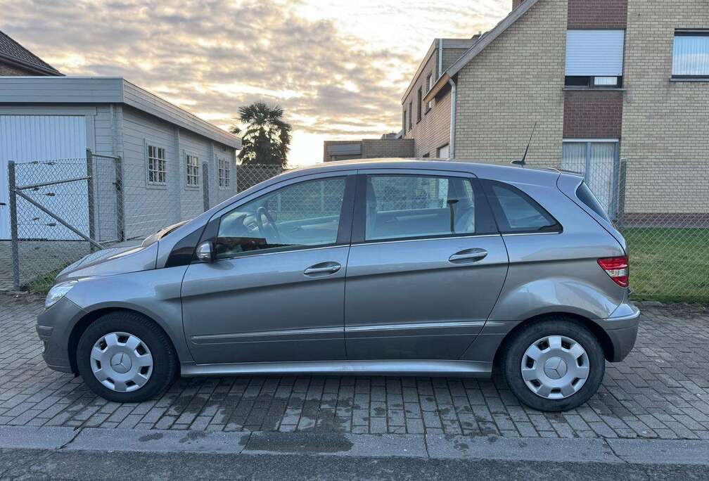 Mercedes-Benz B 150